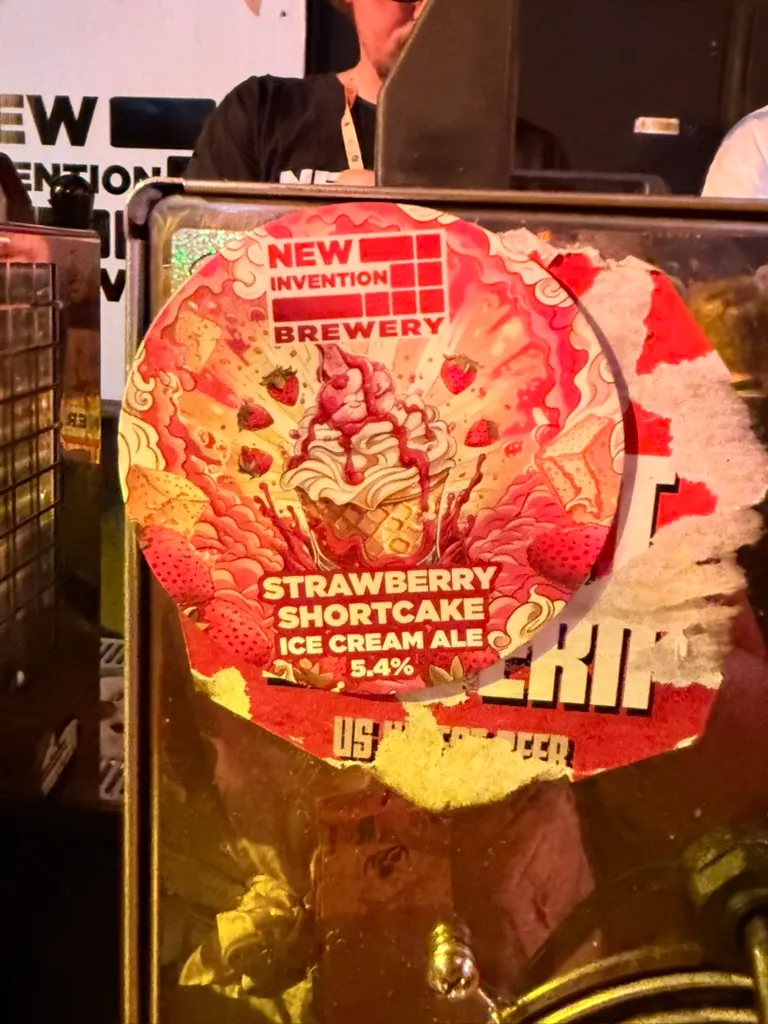 New Invention Brewery pump clip for Strawberry Shortcake Ice Cream Ale, 5.4%